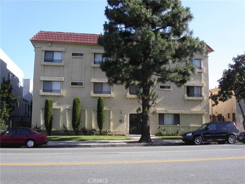 Photo of 17312 Chatsworth Street #L, Granada Hills, CA 91344 (MLS # SR26079855)