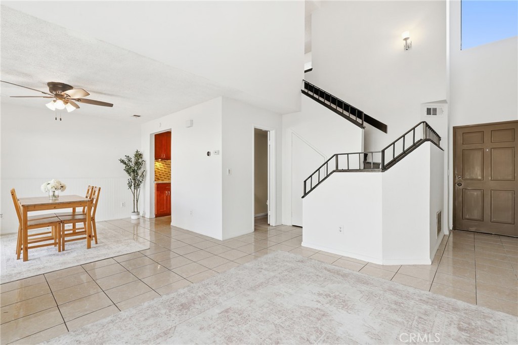 7101 Cerritos Avenue 21