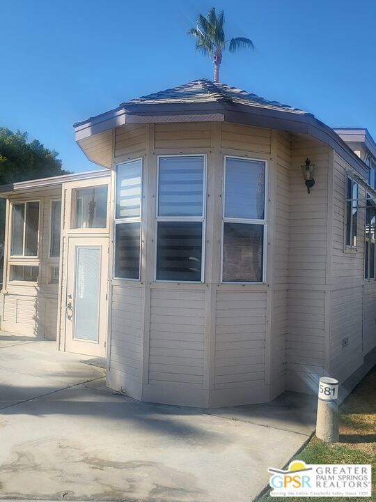 84136 Avenue 44 581
