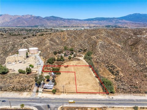 Photo of 1 Park Avenue, San Jacinto, CA 92583 (MLS # SW26096249)
