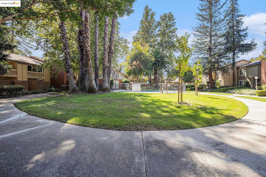 SUMMERWOOD WEST - Residential