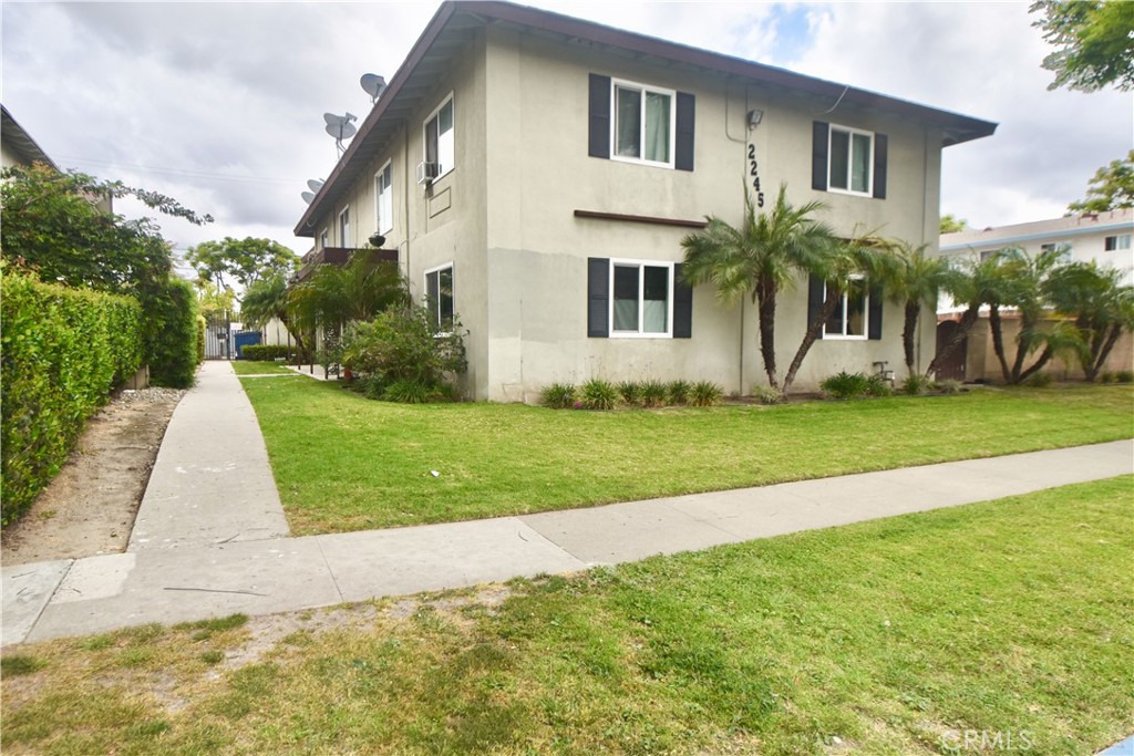 2245 W Vancouver Drive