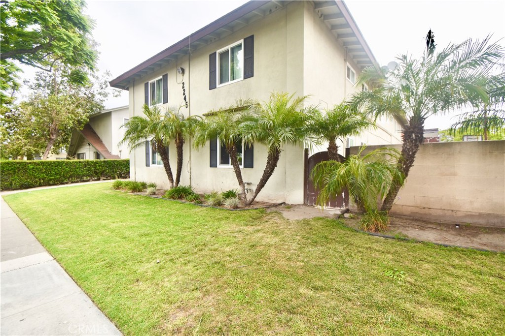 Five-Unit Multifamily investment property in Anaheim. The property is consist of Five spacious units. Four Units are Two bedrooms with One bath. The last unit is a Three bedrooms and Two and a half baths townhome with a direct garage access and washer and dryer hood up. The Three lower level units have a large backyard. Three units have recently remodeled bathrooms, laminate flooring and kitchen. Each unit has a One own car garage.