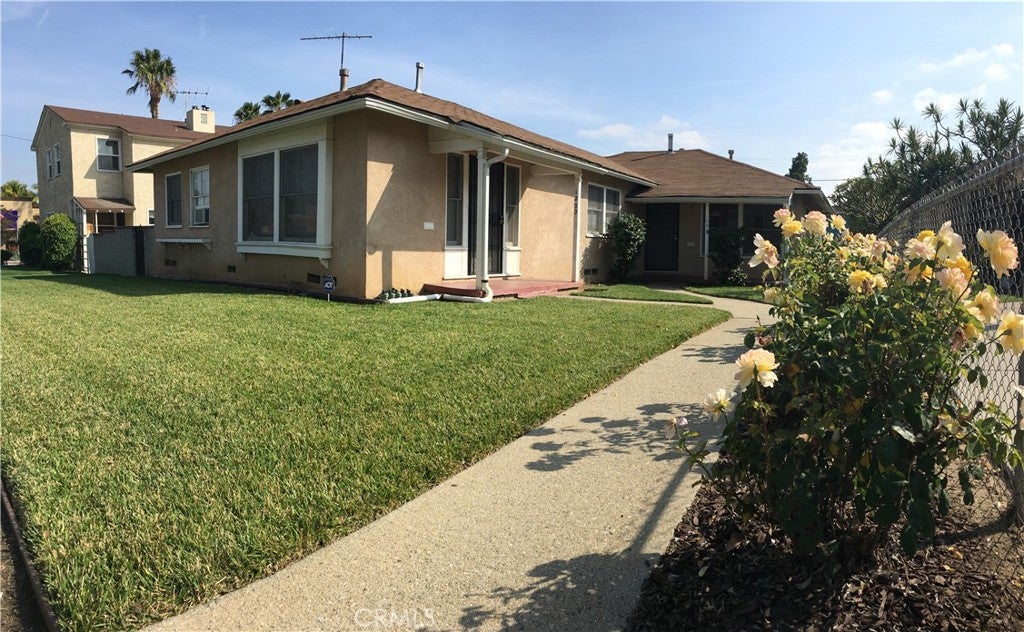1224 Avenida Cesar Chavez