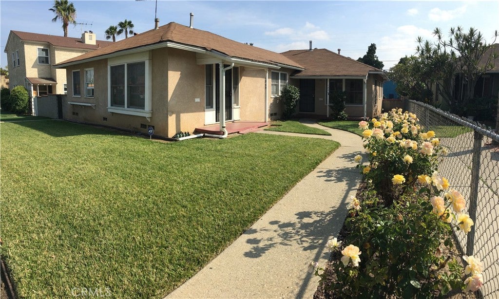 1224 Avenida Cesar Chavez