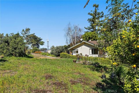 Tiny photo for 1909 Pineridge Dr, Cambria, CA 93428 (MLS # SC26045846)