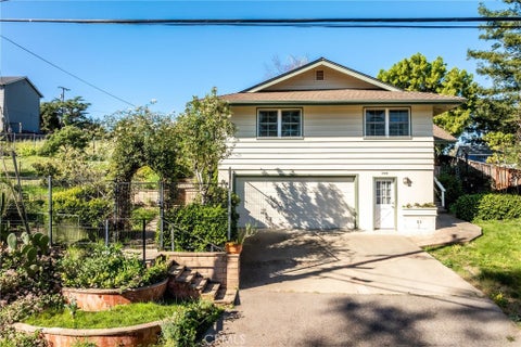 Photo of 1909 Pineridge Dr, Cambria, CA 93428 (MLS # SC26045846)