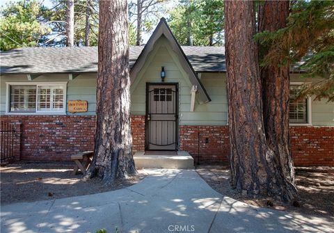 Photo of 2359 Avian Way, Running Springs, CA 92382 (MLS # IG25216575)