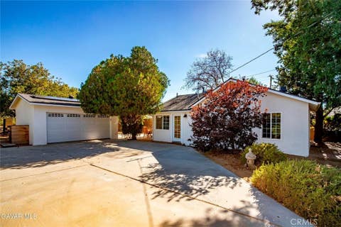 Photo of 5050 W Avenue L, Lancaster, CA 93536 (MLS # SR26172138)