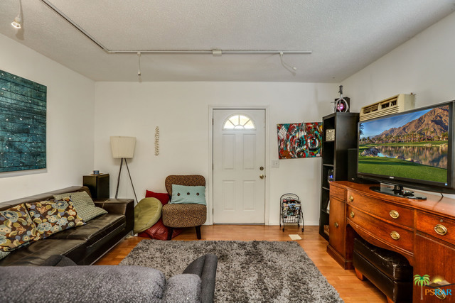 Warm Sands - Residential