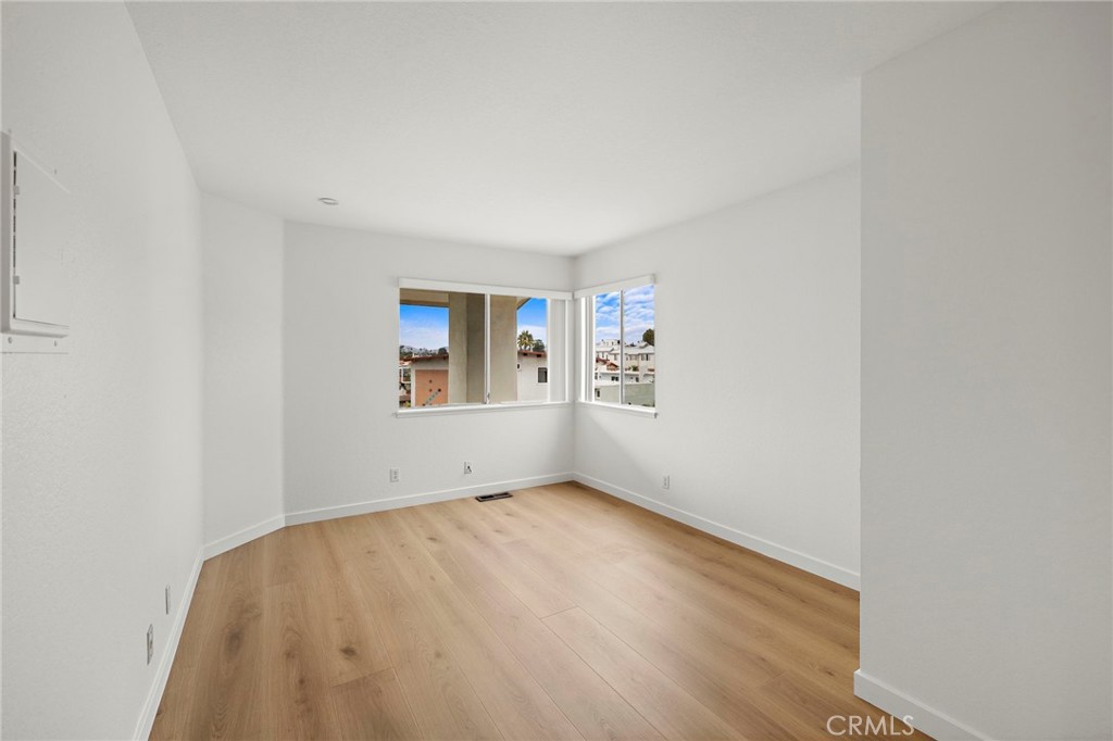 Pier Bowl - Residential Lease