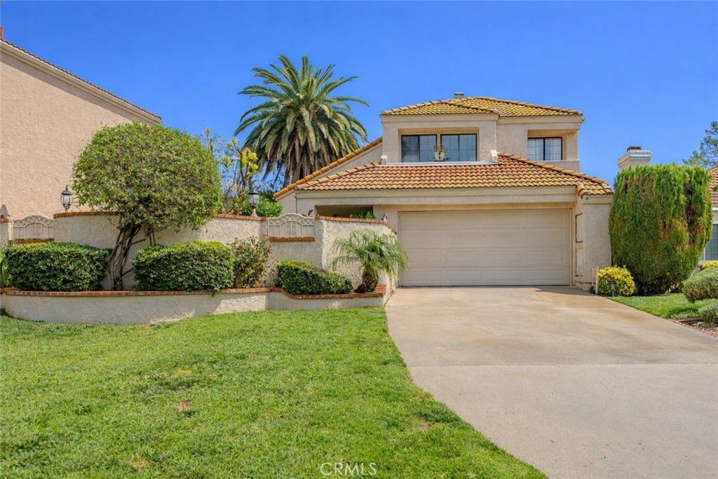 Photo of 2124 Snowberry Court, Simi Valley, CA 93063 (MLS # OC26007459)