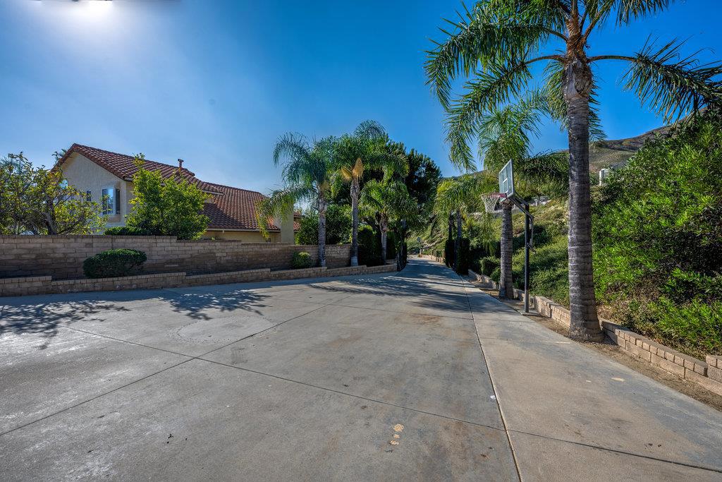 17813 Oakrock Court