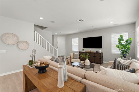Photo of 250 W Ridgewood, Long Beach, CA 90805 (MLS # PW26206252)
