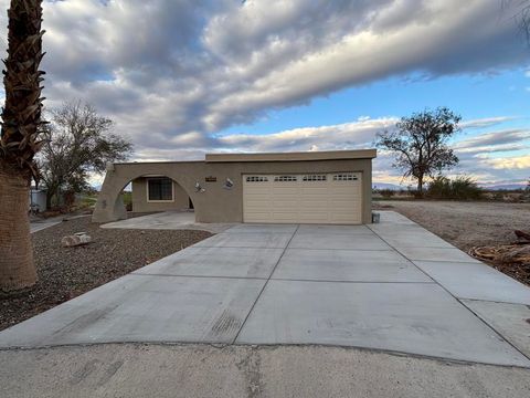 Tiny photo for 26500 Greenvale Way, Desert Center, CA 92239 (MLS # 219150531DA)