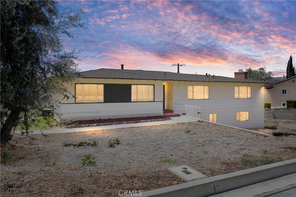 11424 Casa Blanca