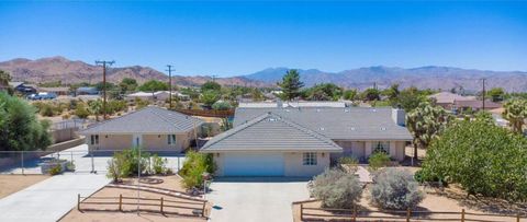 Photo of 8582 Frontera Avenue, Yucca Valley, CA 92284 (MLS # 219146126DA)