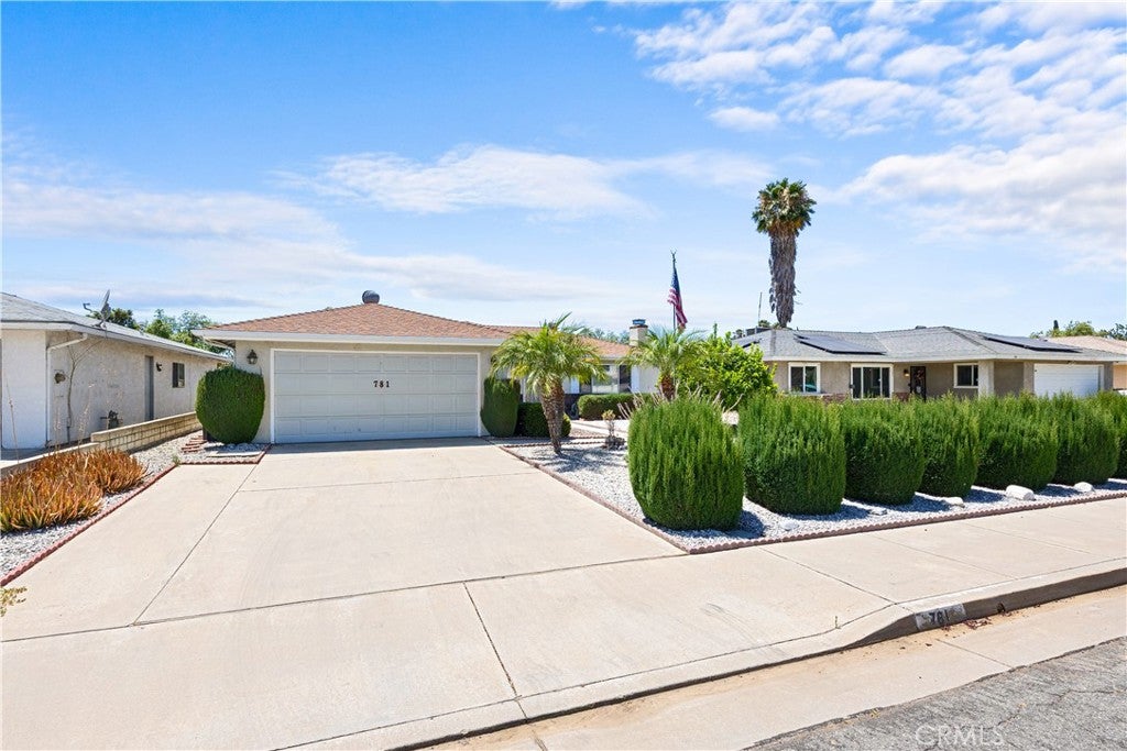 781 Somerset Court