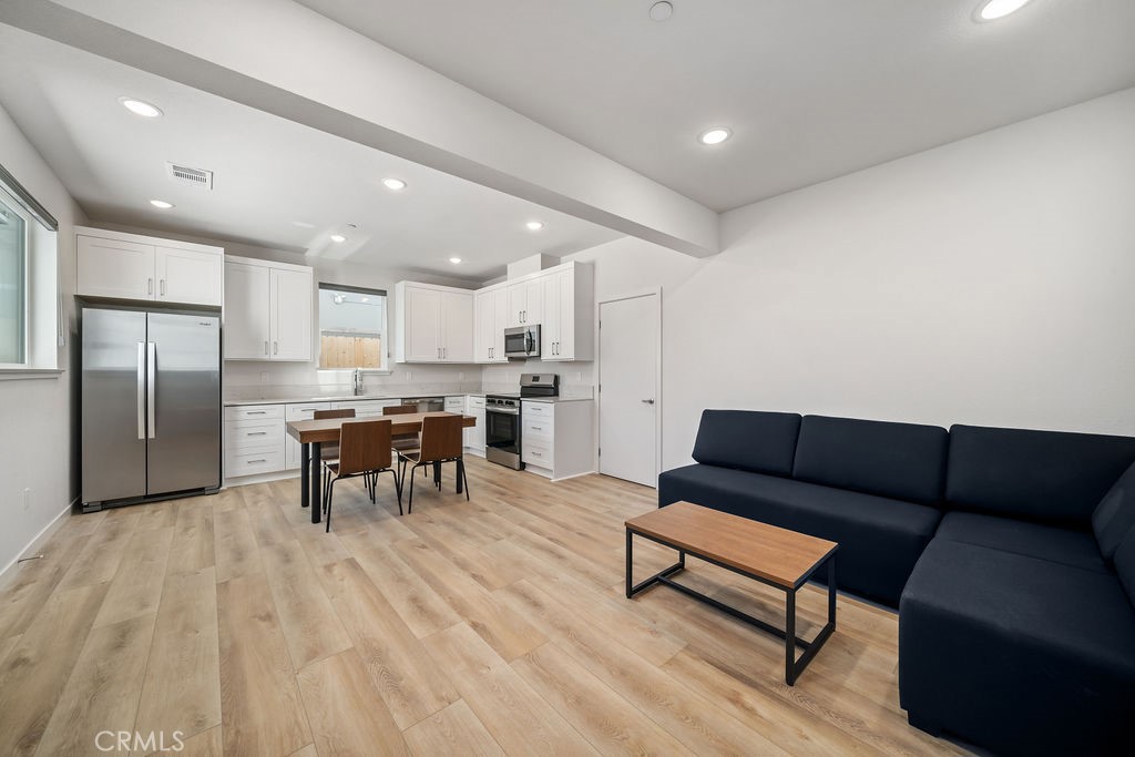 1213 Murray