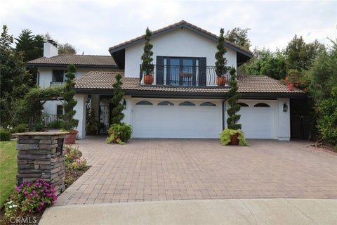Photo of 423 S Westridge CIR, Anaheim, CA 92807 (MLS # NP26206052)