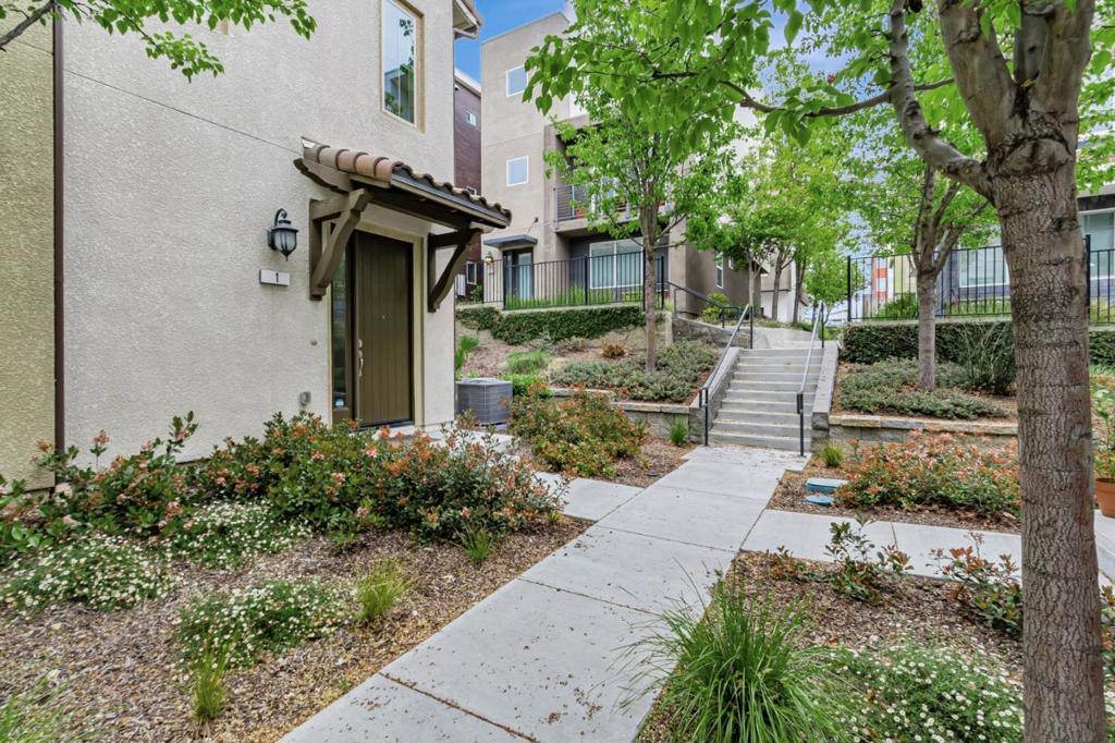 223 William Manly Street 1