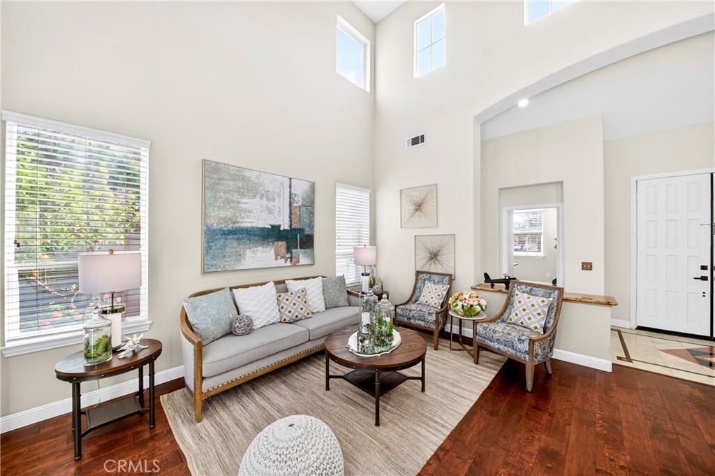 1820 W Demaret Court