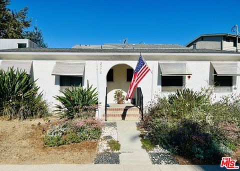 Photo of 2371 Edgewater Terrace, Los Angeles, CA 90039 (MLS # 26860697)