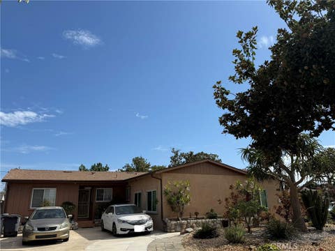 Photo of 1622 W Hill AVE, Fullerton, CA 92833 (MLS # SR26166010)
