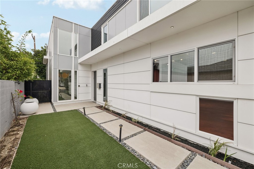 Properties 4 4354 Keystone Avenue