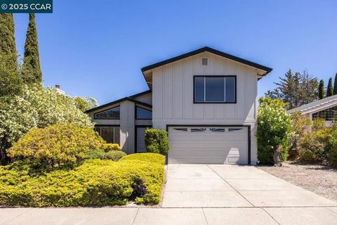 157 Eagle Ct Hercules CA 94547