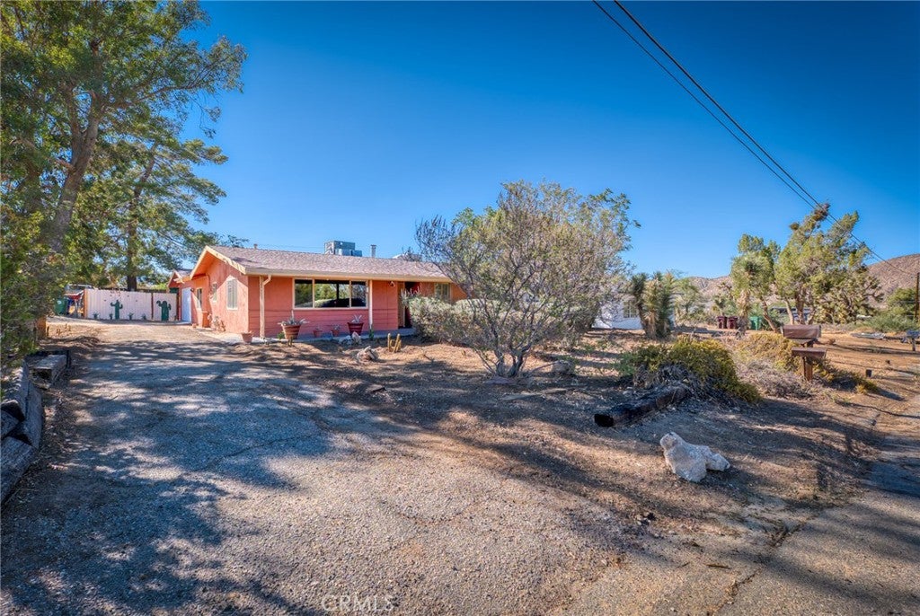 7896 Fox Trail