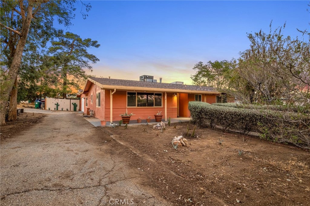 7896 Fox Trail