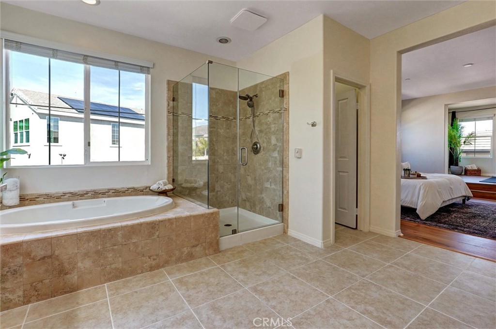 Mosaic (MOSWH) - Residential