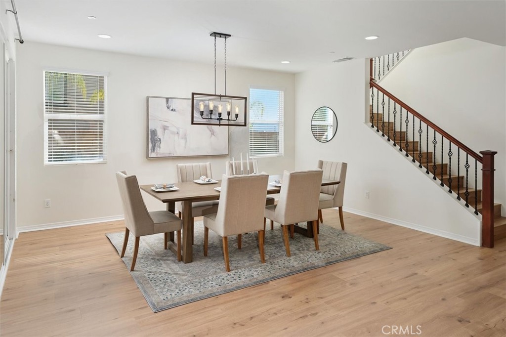 Mosaic (MOSWH) - Residential