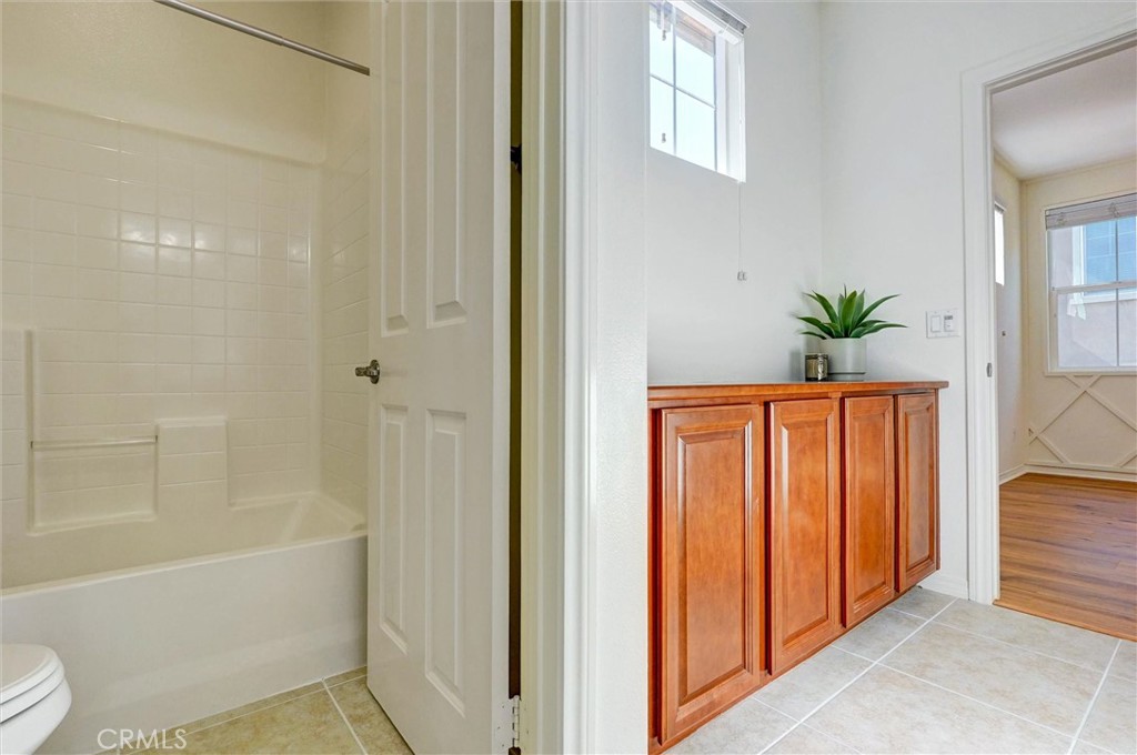 Mosaic (MOSWH) - Residential