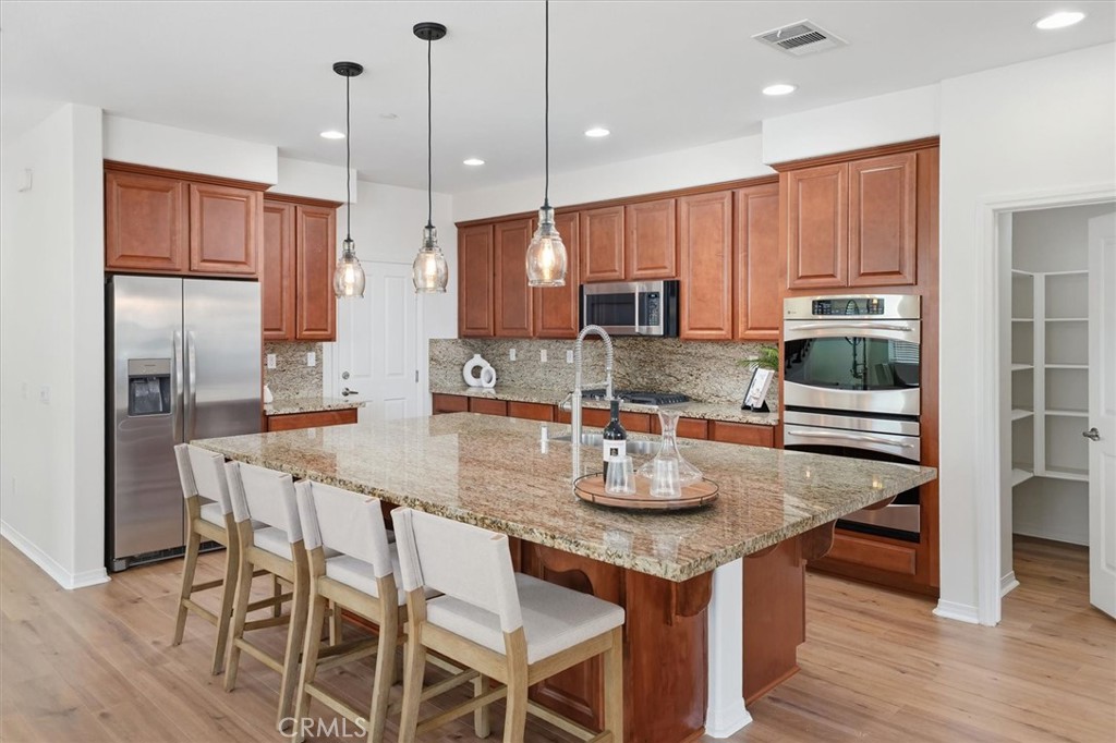 Mosaic (MOSWH) - Residential