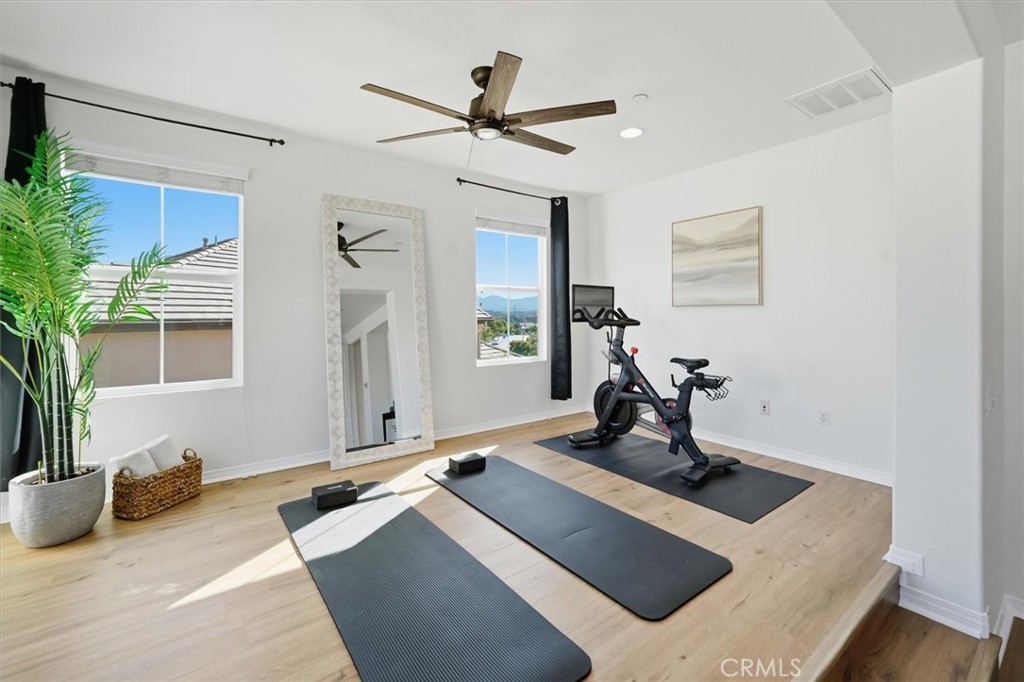 Mosaic (MOSWH) - Residential