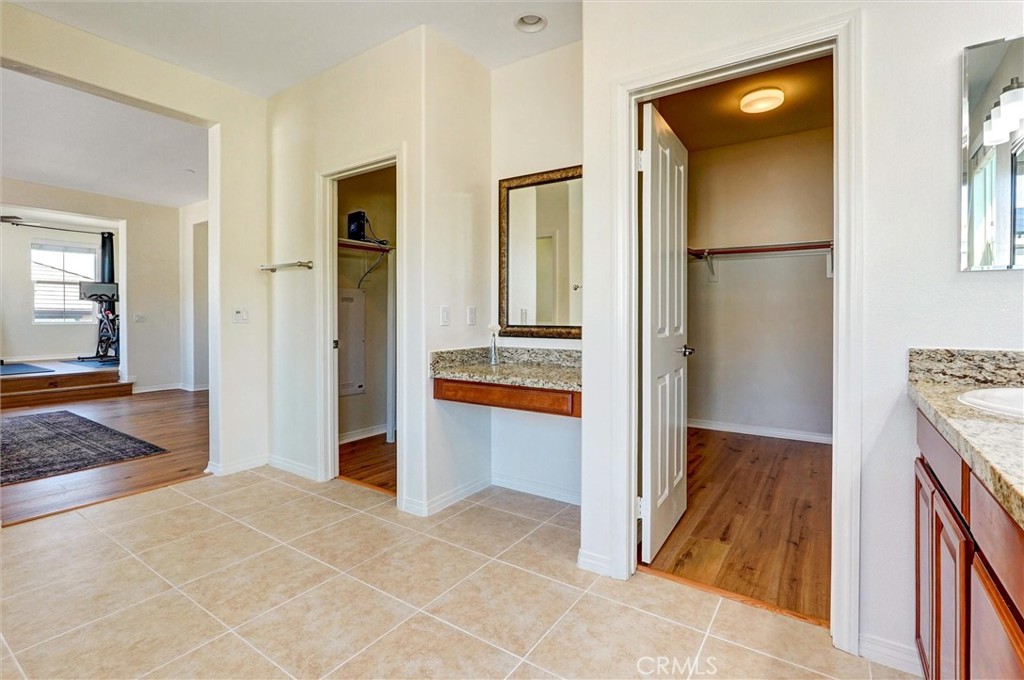 Mosaic (MOSWH) - Residential