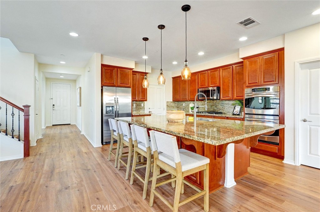 Mosaic (MOSWH) - Residential