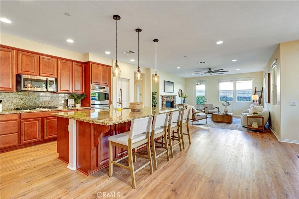 Mosaic (MOSWH) - Residential