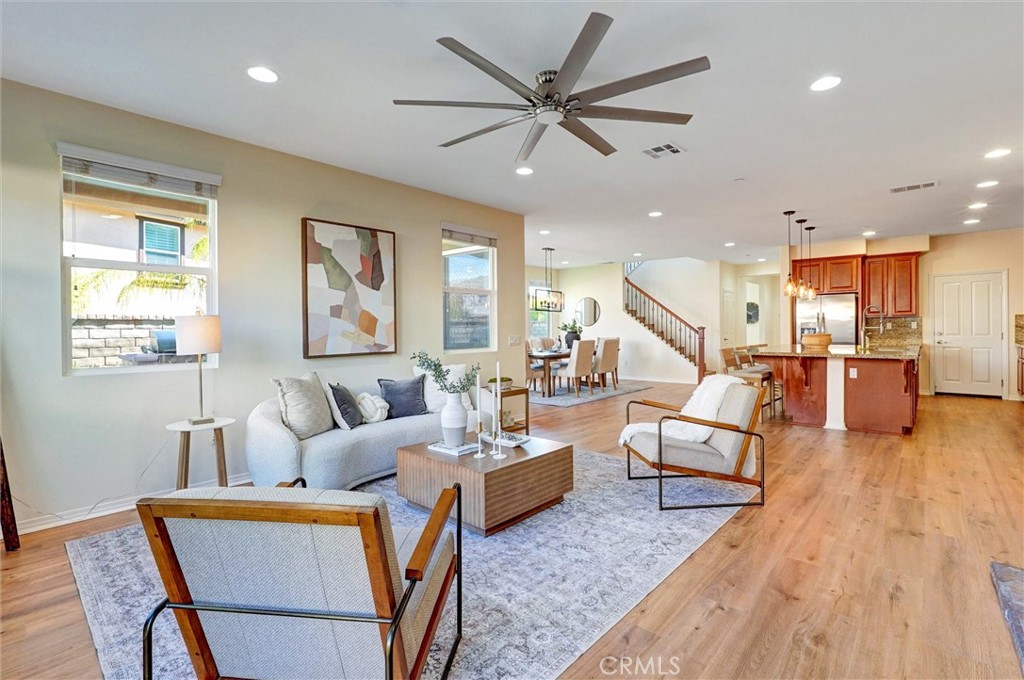 Mosaic (MOSWH) - Residential