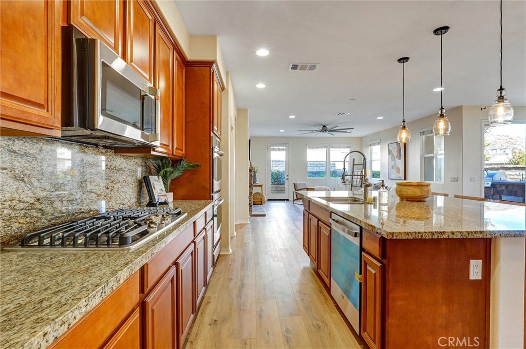 Mosaic (MOSWH) - Residential