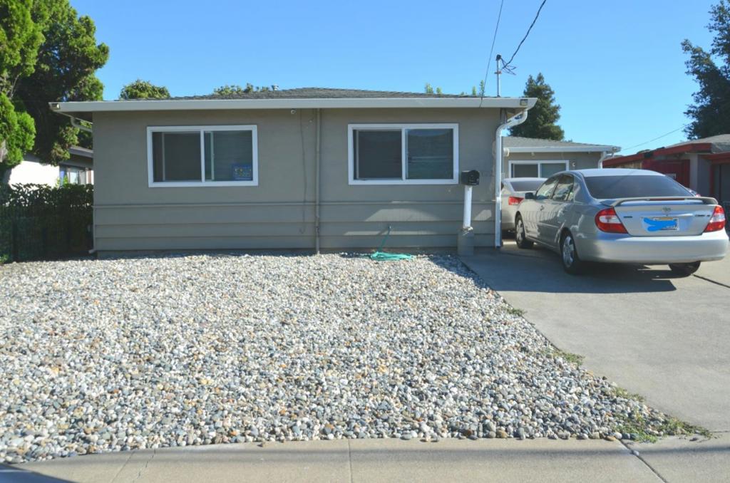 322 E Tregallas Road