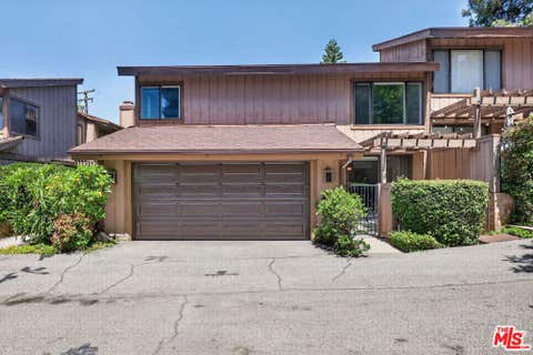 Photo of 21 Northwoods Lane, La Crescenta, CA 91214 (MLS # 26856221)