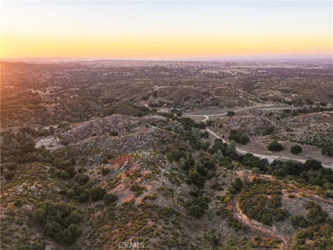 Tiny photo for 5885 Lion Ridge RD, Creston, CA 93432 (MLS # PI26138201)