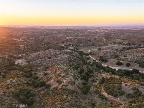 Tiny photo for 5885 Lion Ridge RD, Creston, CA 93432 (MLS # PI26138201)