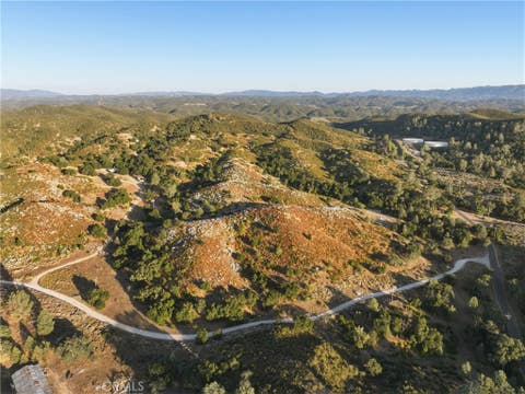 Tiny photo for 5885 Lion Ridge RD, Creston, CA 93432 (MLS # PI26138201)