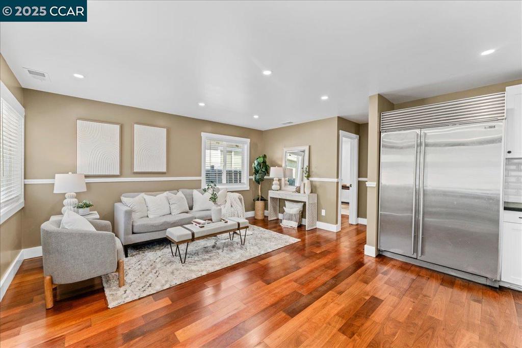NORTH RICHMOND - Residential