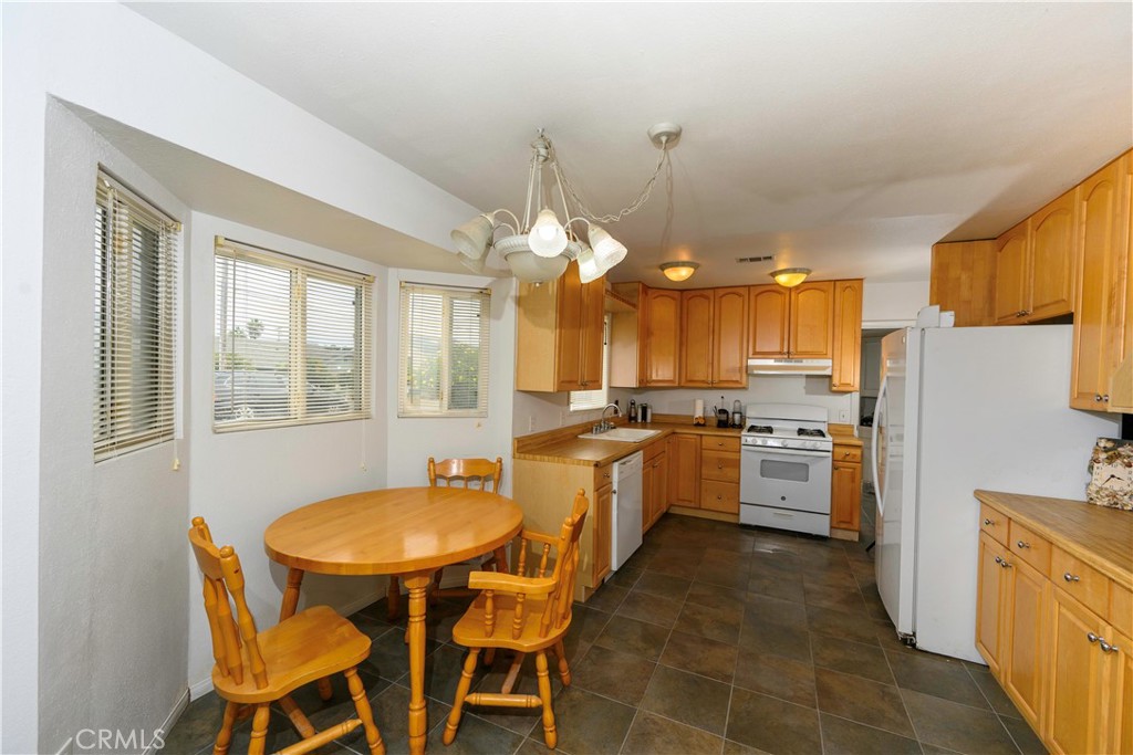 PROPERTIES 1338 16th Street