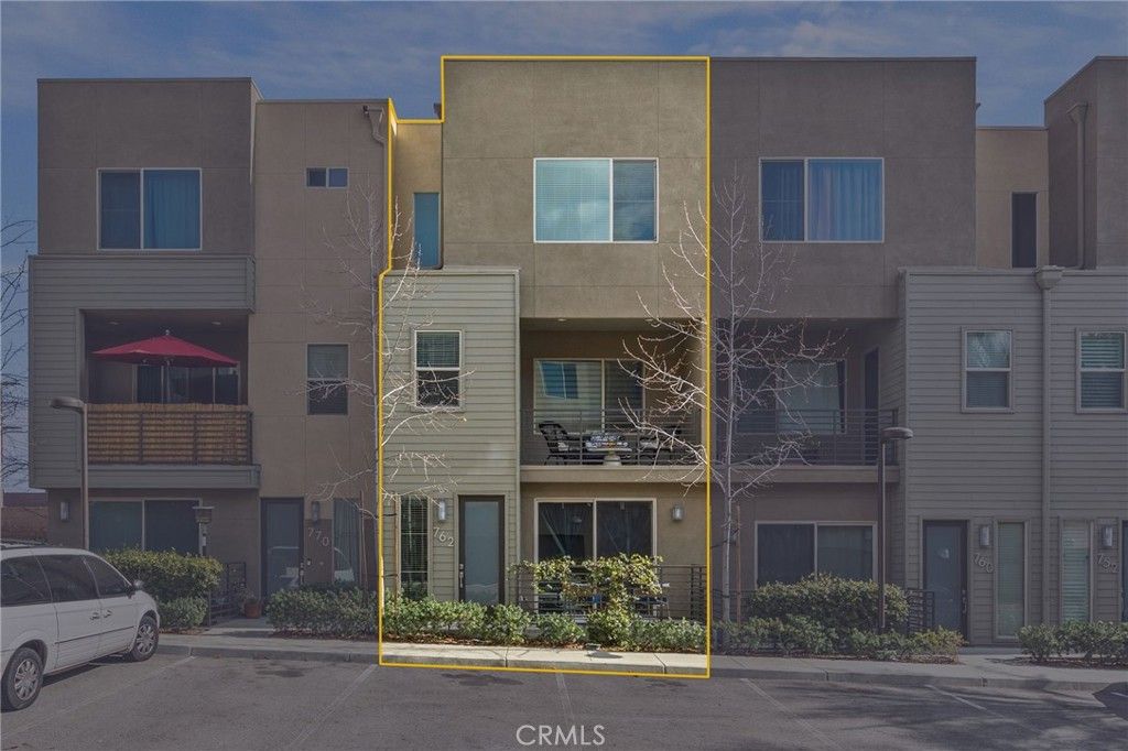 Photo of 762 Chandler Walk, Upland, CA 91786 (MLS # CV26017400)